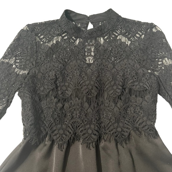 BCBGeneration - Womens Lace Overlay Mini Dress Sz. XS - Picture 6 of 12